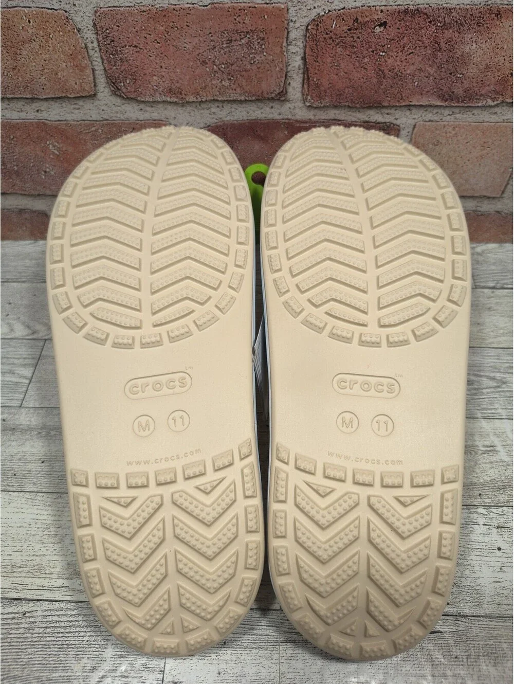 Crocs Bayaband Slide Sandals Men's Size 11 Beige 205392-1LI NWT